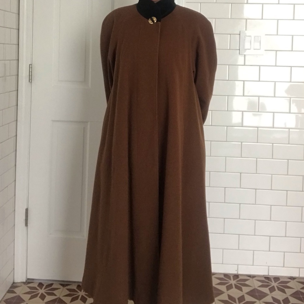 Vintage International Scene Brown Wool Swing Coat, Mandarin Collar